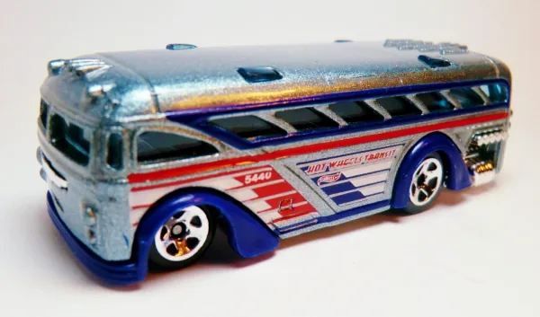 Surfin' School Bus 2012 Hot Wheels (HW City Works)