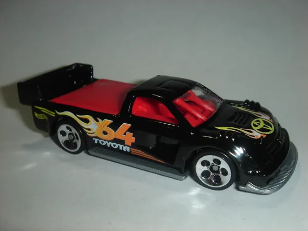 Pikes Peak Tacoma 2001 Hot Wheels (2001 Hot Wheels)