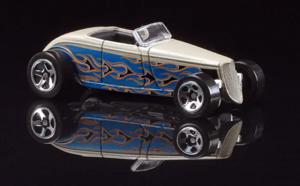 1933 Ford Lo-Boy 2005 Hot Wheels (2005 Hot Wheels)