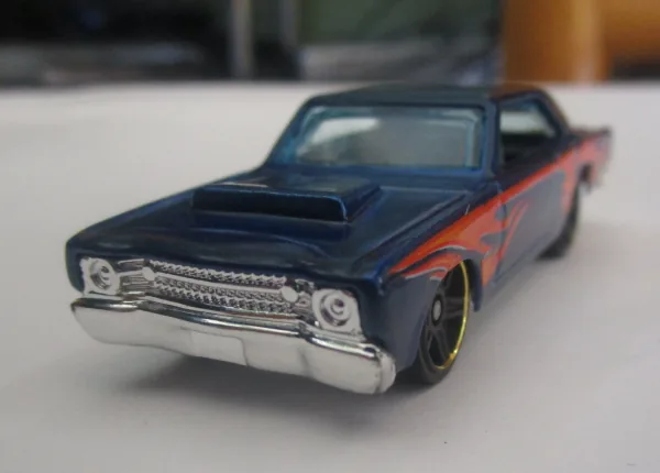 '68 Dodge Dart | (2nd Color) 2014 Hot Wheels (Heat Fleet)