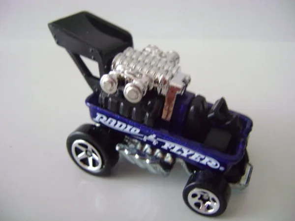 Radio Flyer Wagon 2006 Hot Wheels (2006 Open Stock)