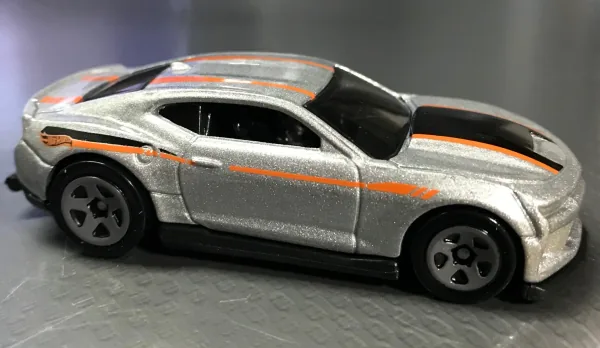 '18 COPO Camaro SS 2020 Hot Wheels (HW Dream Garage)