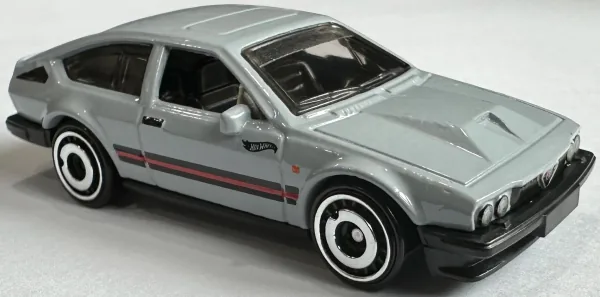 Alfa Romeo GTV6 3.0 2024 Hot Wheels (Factory Fresh)