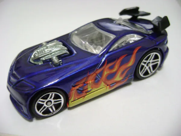 'Tooned Mercy Breaker 2006 Hot Wheels (2006 Open Stock)