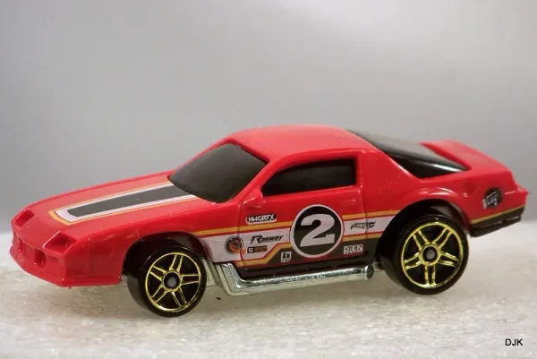 Camaro Z28 2011 Hot Wheels (Track Stars)