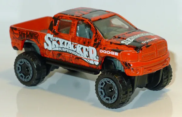 Ram 1500 2018 Hot Wheels (HW Hot Trucks)