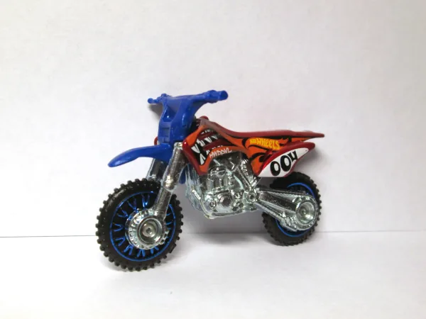HW450F | (4th Color) 2018 Hot Wheels (HW Daredevils)