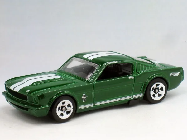 '65 Mustang 2+2 Fastback 2022 Hot Wheels (Muscle Mania)