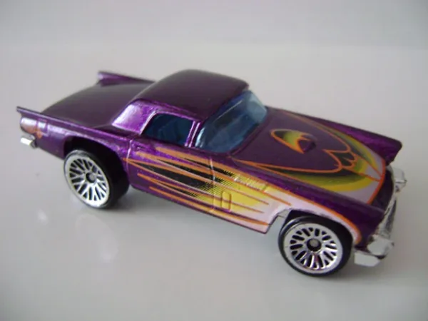 '57 T-Bird 2000 Hot Wheels (2000 Hot Wheels)
