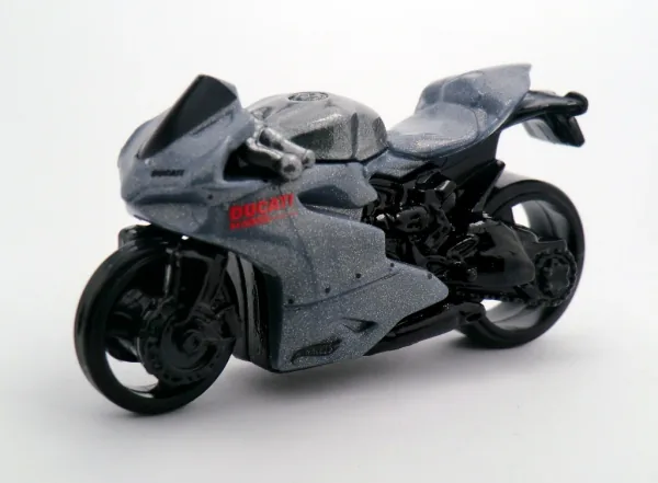 Ducati 1199 Panigale 2015 Hot Wheels (Night Burnerz)