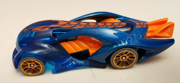 i-Believe | (2nd Color) 2020 Hot Wheels (Street Beasts)