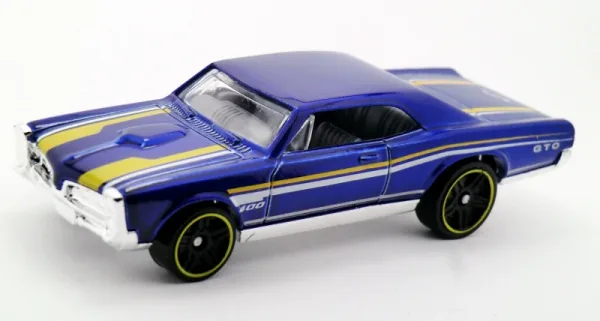 '67 Pontiac GTO 2015 Hot Wheels (Muscle Mania)
