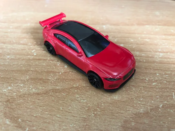 Jaguar XE SV Project 8