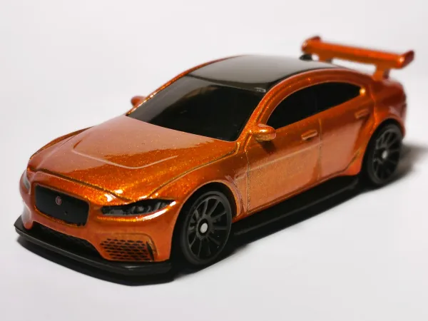 Jaguar XE SV Project 8