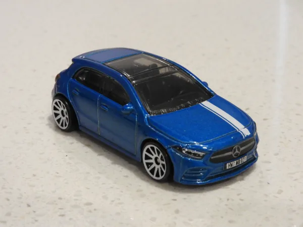 '19 Mercedes-Benz A-Class