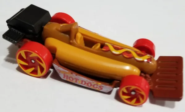 Street Wiener 2019 Hot Wheels (HW Metro)