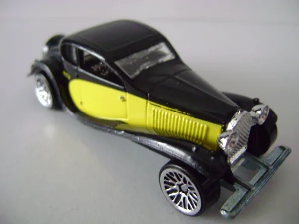 '37 Bugatti 1999 Hot Wheels (1999 Hot Wheels)