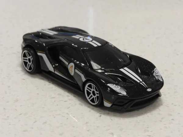 '17 Ford GT | (3rd Color) 2021 Hot Wheels (Then and Now)