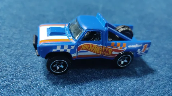 '87 Dodge D100 2021 Hot Wheels (HW Race Team)