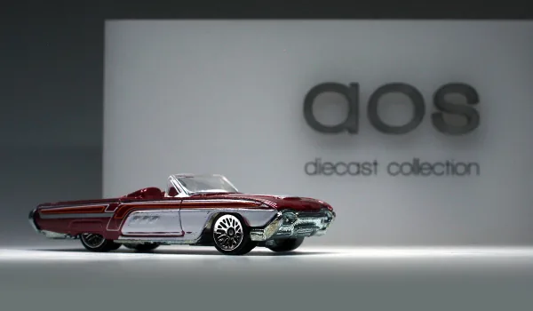 '63 T-Bird 2001 Hot Wheels (2001 Hot Wheels)