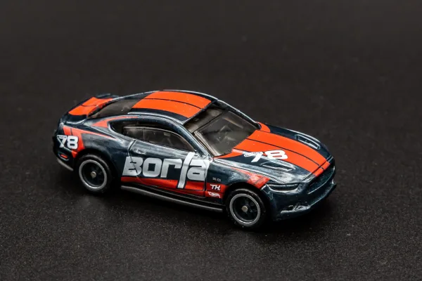 2015 Ford Mustang GT 2018 Hot Wheels (HW Speed Graphics)