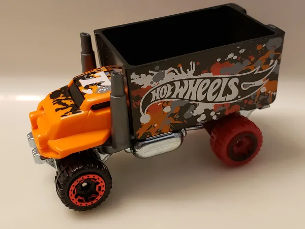 Baja Hauler 2019 Hot Wheels (HW Art Cars)