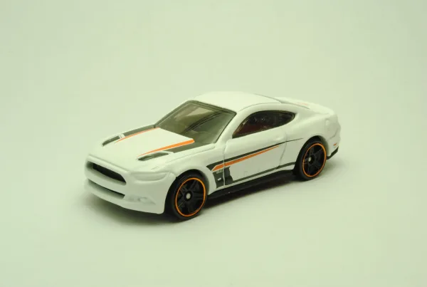 2015 Ford Mustang GT | (2nd Color) 2016 Hot Wheels (Muscle Mania)