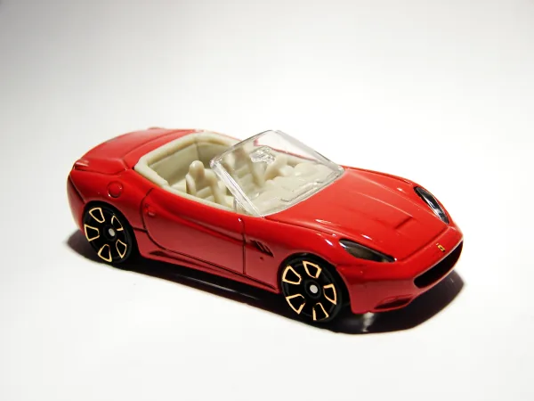Ferrari California | (2nd Color) 2011 Hot Wheels (Faster Than Ever)