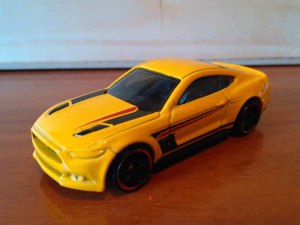 2015 Ford Mustang GT 2016 Hot Wheels (Muscle Mania)
