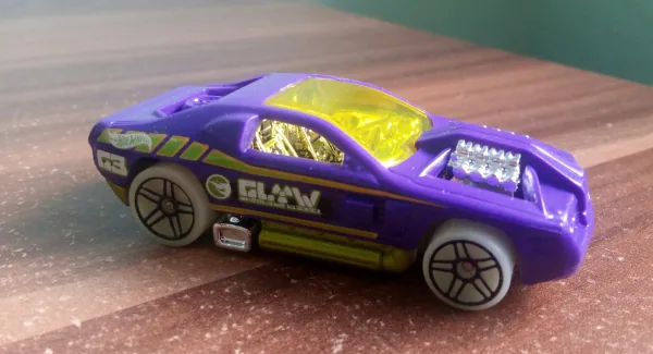 Hollowback | (2nd Color) 2018 Hot Wheels (HW Glow Wheels)
