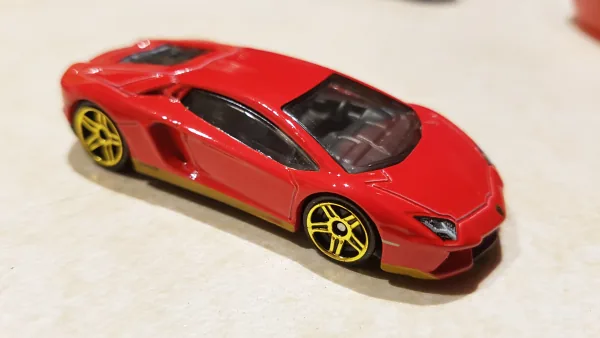 Aventador Miura Homage