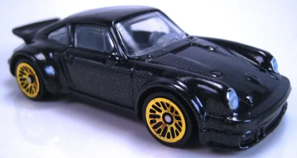 Porsche 934 Turbo RSR 2015 Hot Wheels (HW Garage)