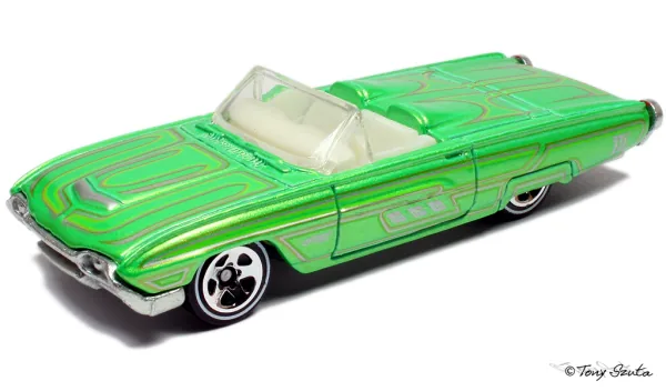 '63 T-Bird 2011 Hot Wheels (Treasure Hunt)