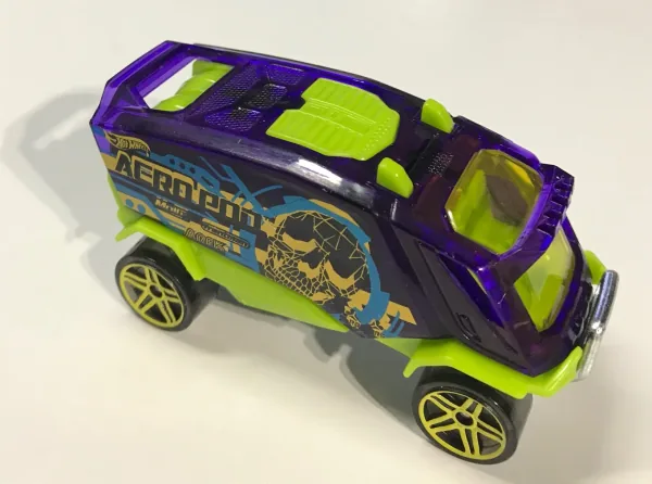 Aero Pod 2020 Hot Wheels (X-Raycers)