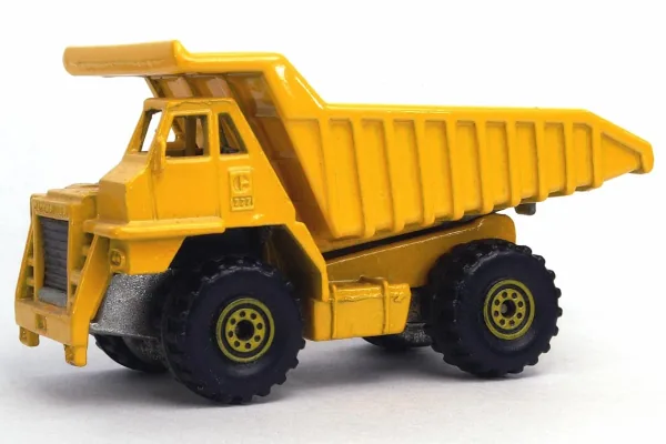 CAT Dump Truck