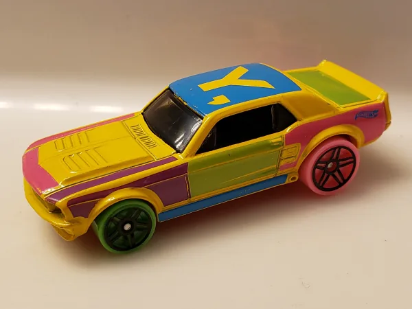 '67 Ford Mustang Coupe 2019 Hot Wheels (HW Art Cars)