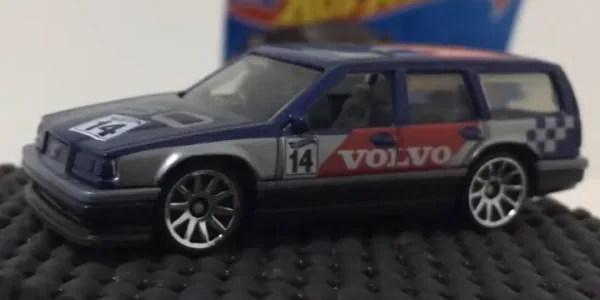 Volvo 850 Estate | (2nd Color)