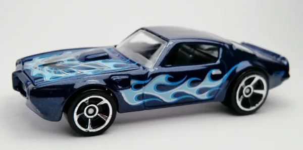 '73 Pontiac Firebird 2013 Hot Wheels (Muscle Mania)