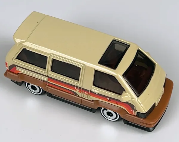 1986 Toyota Van 2023 Hot Wheels (HW J-Imports)