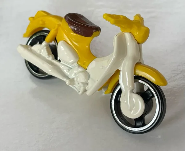 Honda Super Cub | (2nd Color) 2023 Hot Wheels (HW Moto)