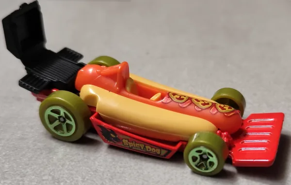 Street Wiener | (2nd Color) 2025 Hot Wheels (Fast Foodie)