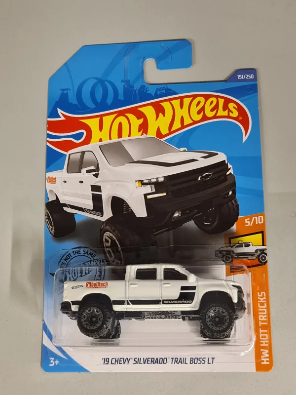 '19 Chevy Silverado Trail Boss LT 2020 Hot Wheels (HW Hot Trucks)