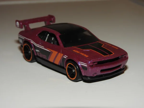 Dodge Challenger Drift Car 2019 Hot Wheels (Nightburnerz)