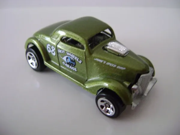 Neet Streeter 2009 Hot Wheels (Treasure Hunt)