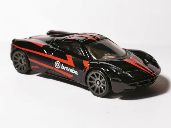 Pagani Huayra | (2nd Color) 2019 Hot Wheels (HW Speed Graphics)