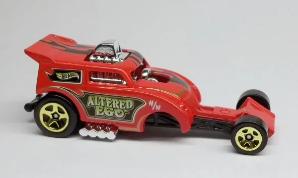 Altered Ego 2014 Hot Wheels (Track Aces)