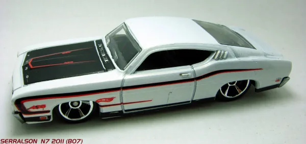 '69 Ford Torino Talladega 2011 Hot Wheels (Muscle Mania)
