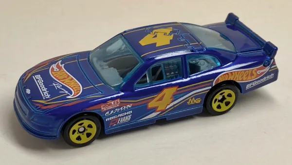 2010 Chevy Impala 2020 Hot Wheels (HW Race Team)
