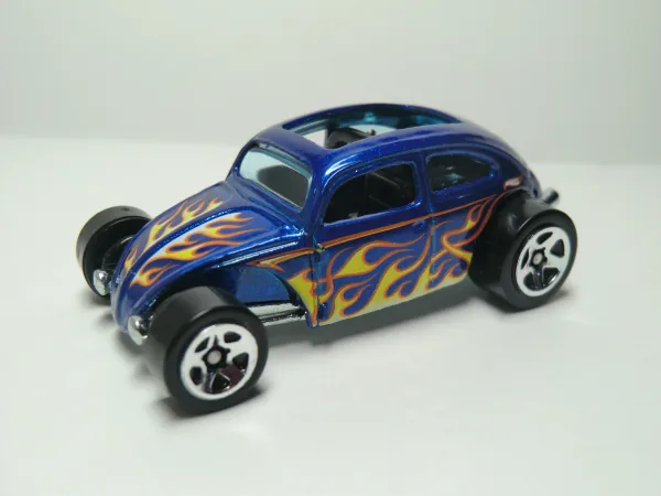 Custom Volkswagen Beetle 2011 Hot Wheels (Heat Fleet)