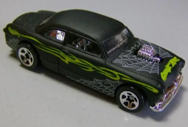 Shoe Box 2002 Hot Wheels (2002 Hot Wheels)
